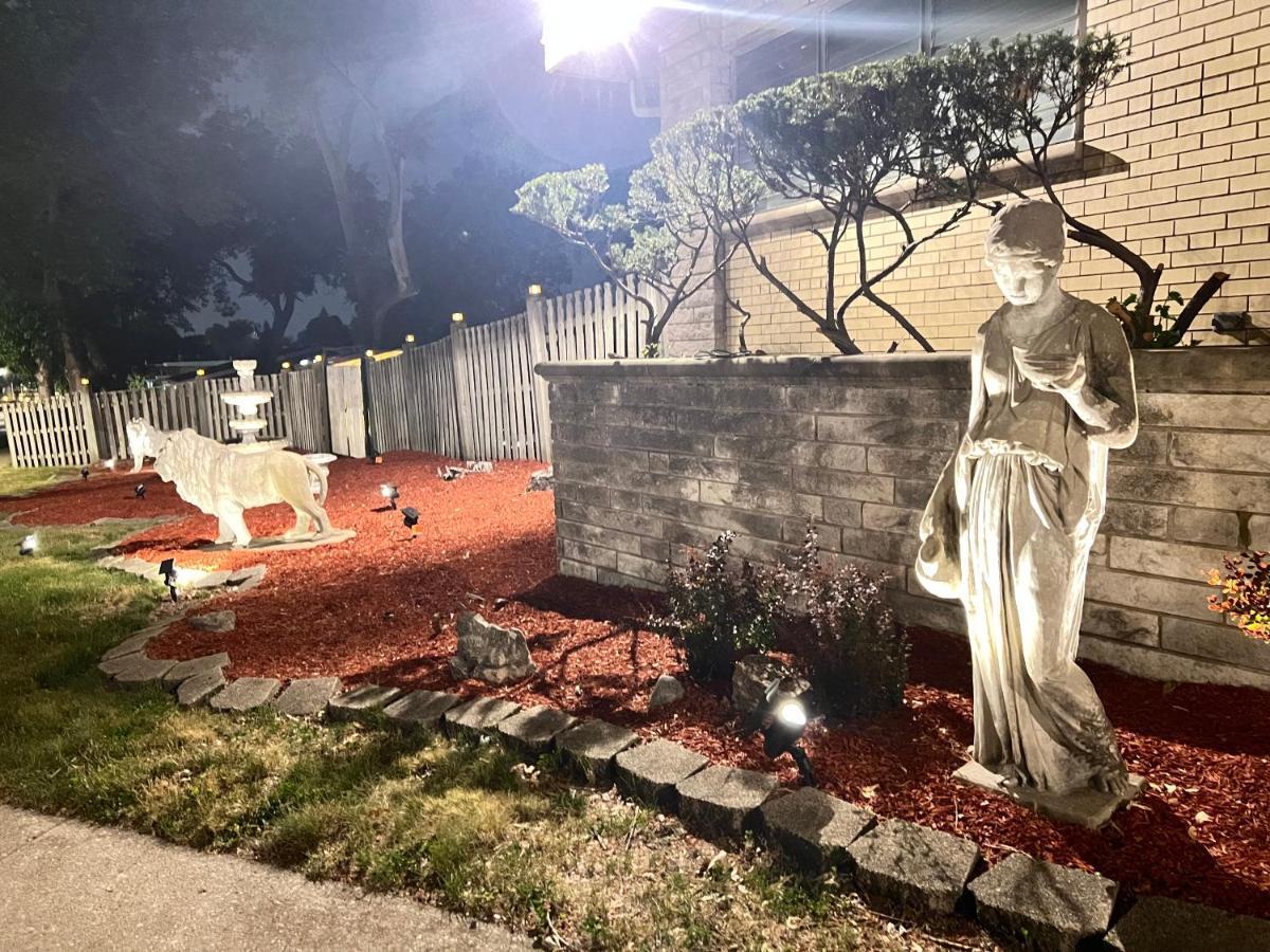 بيت شباب Pill Hill Mansion شيكاغو المظهر الخارجي الصورة