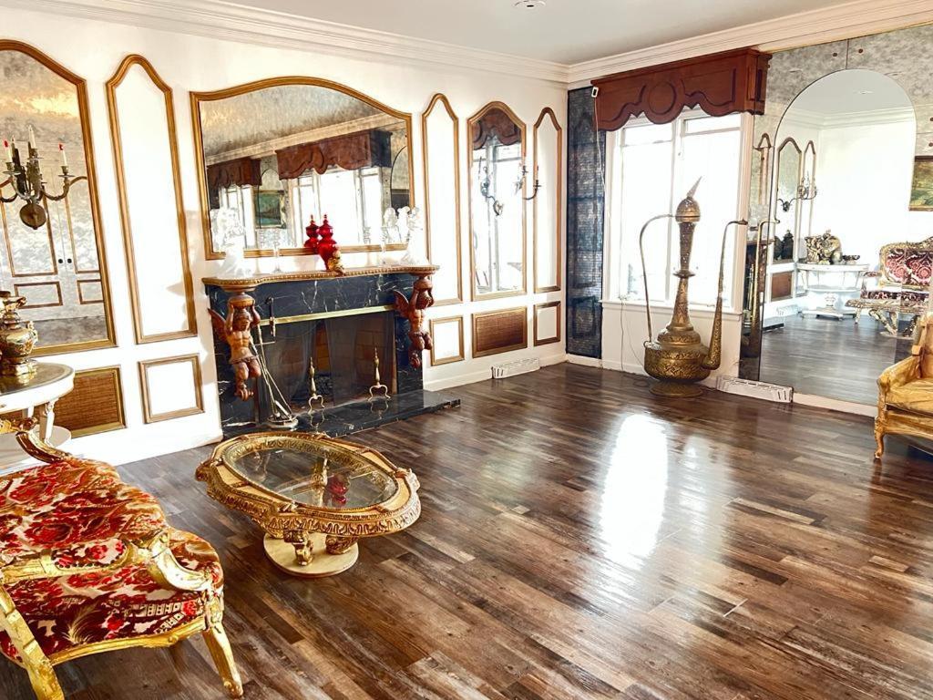 بيت شباب Pill Hill Mansion شيكاغو المظهر الخارجي الصورة